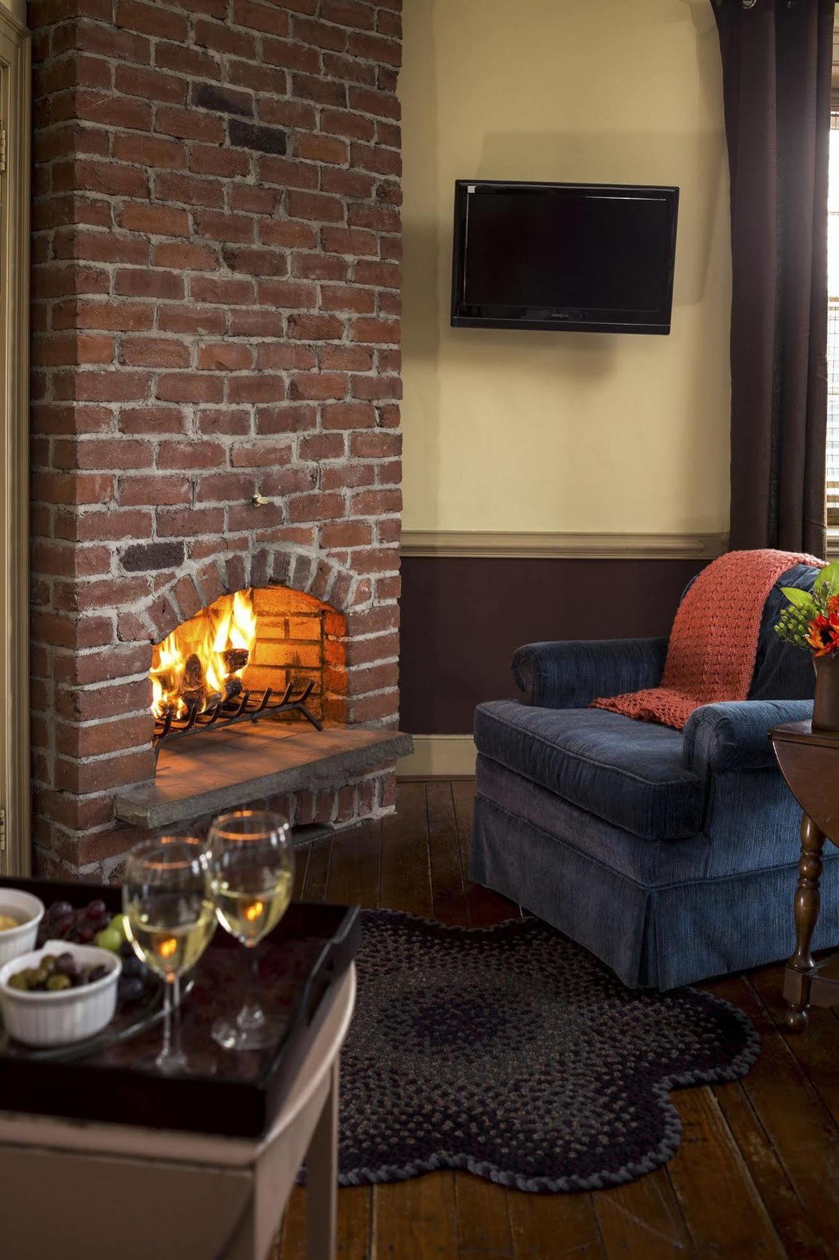Historic Smithton 3*