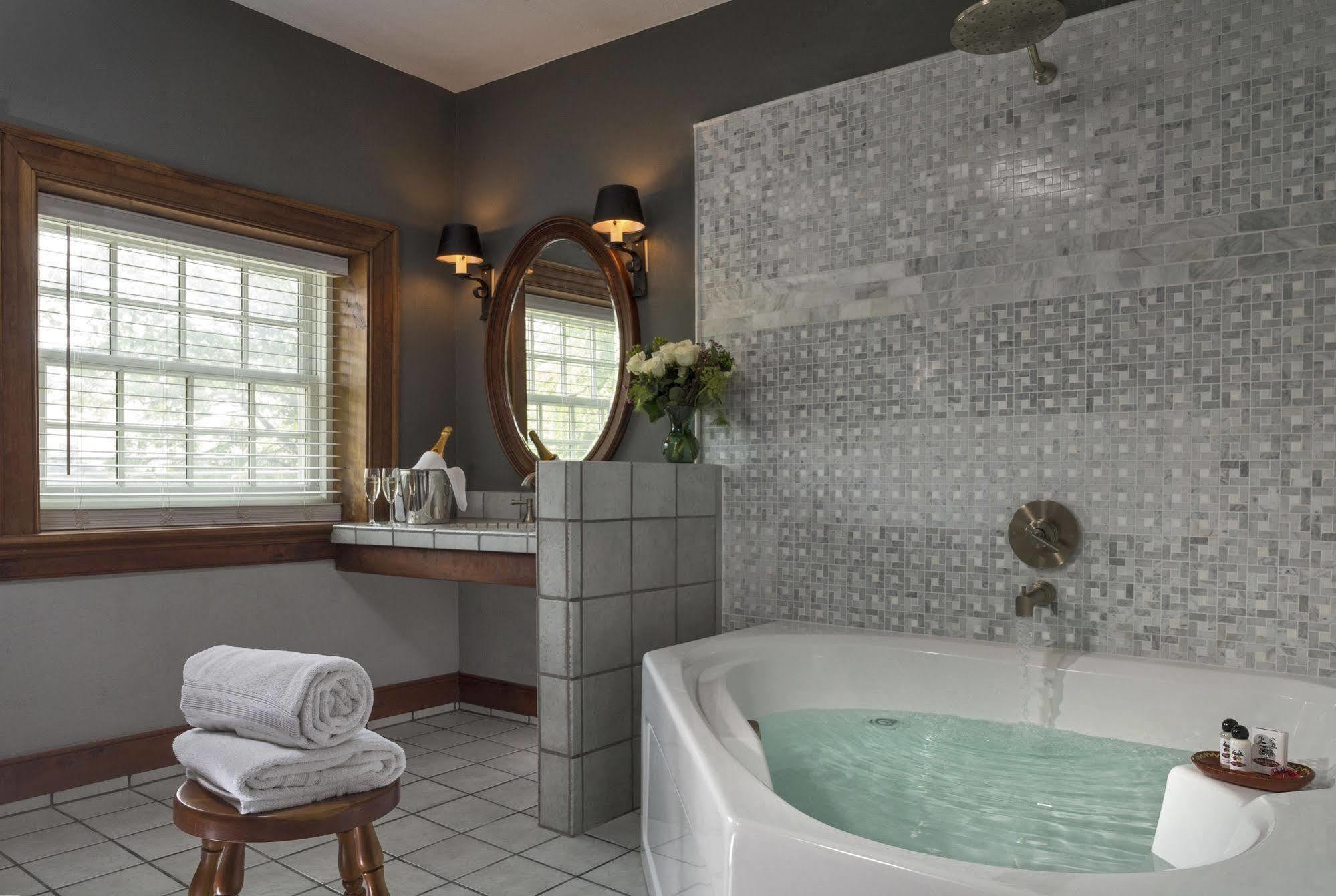 Historic Smithton Bed and breakfast 3*